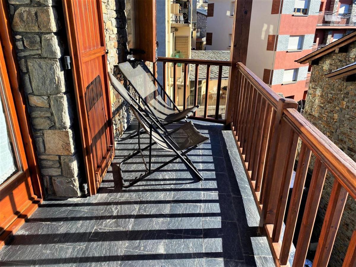 فيلا Esplendida Casa En El Centro De Llivia Con Piscina المظهر الخارجي الصورة